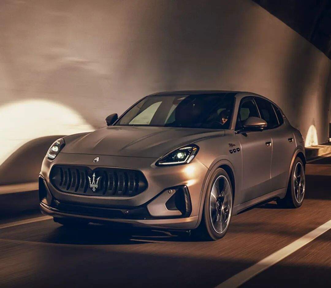 进口豪车干不过中国车了,价格打“骨折”!30多万元买玛莎拉蒂,六五折买阿斯顿・马丁!曾“高攀不起”的进口豪车,找中国车企“求带”