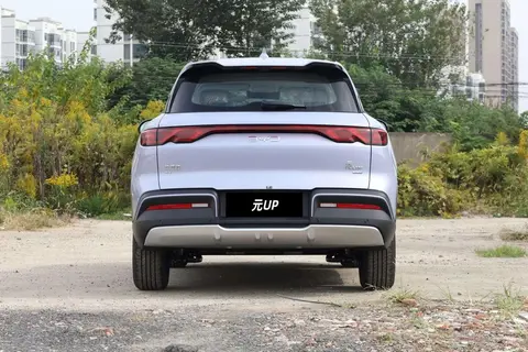 10万级能买续航401km/506km纯电SUV,全新Q05和元UP怎么选?